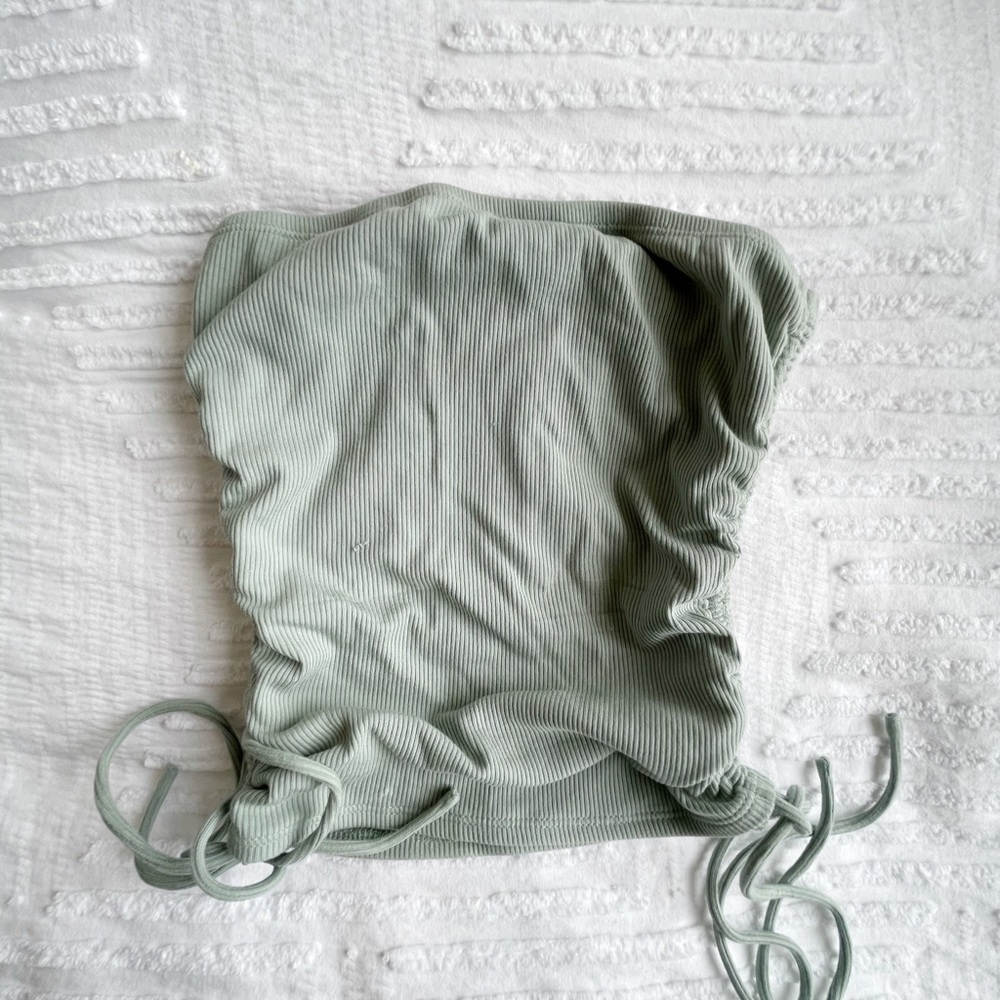 WHITE FOX Can’t Move On Crop Sage